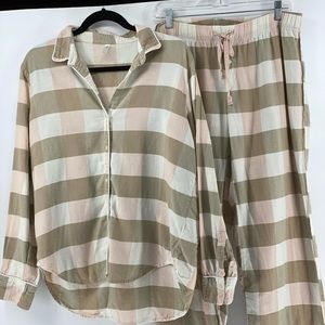 Gap Body matching pajama set